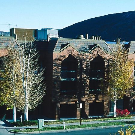 Raintree'S Park Plaza Park Stadt Exterior foto